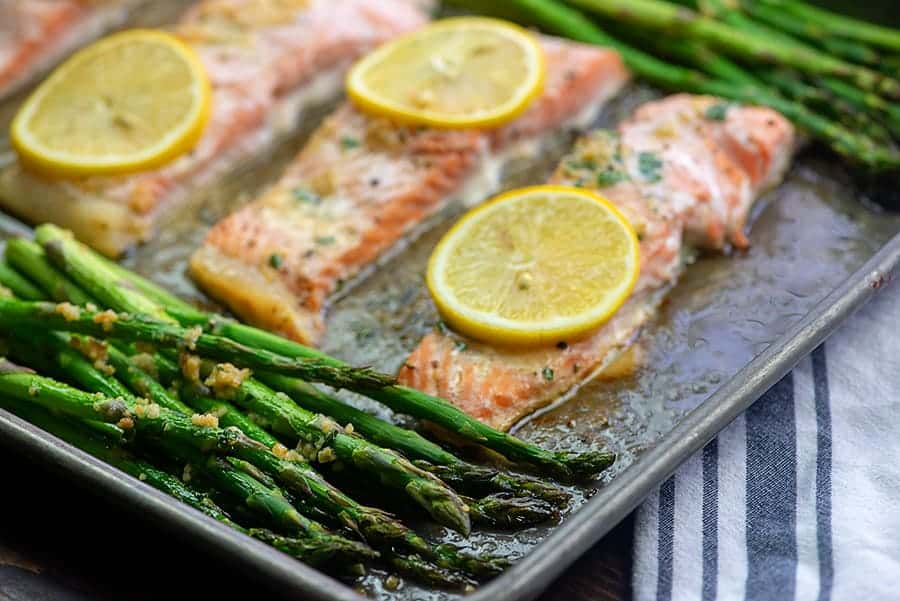 Garlic Butter Salmon and Asparagus