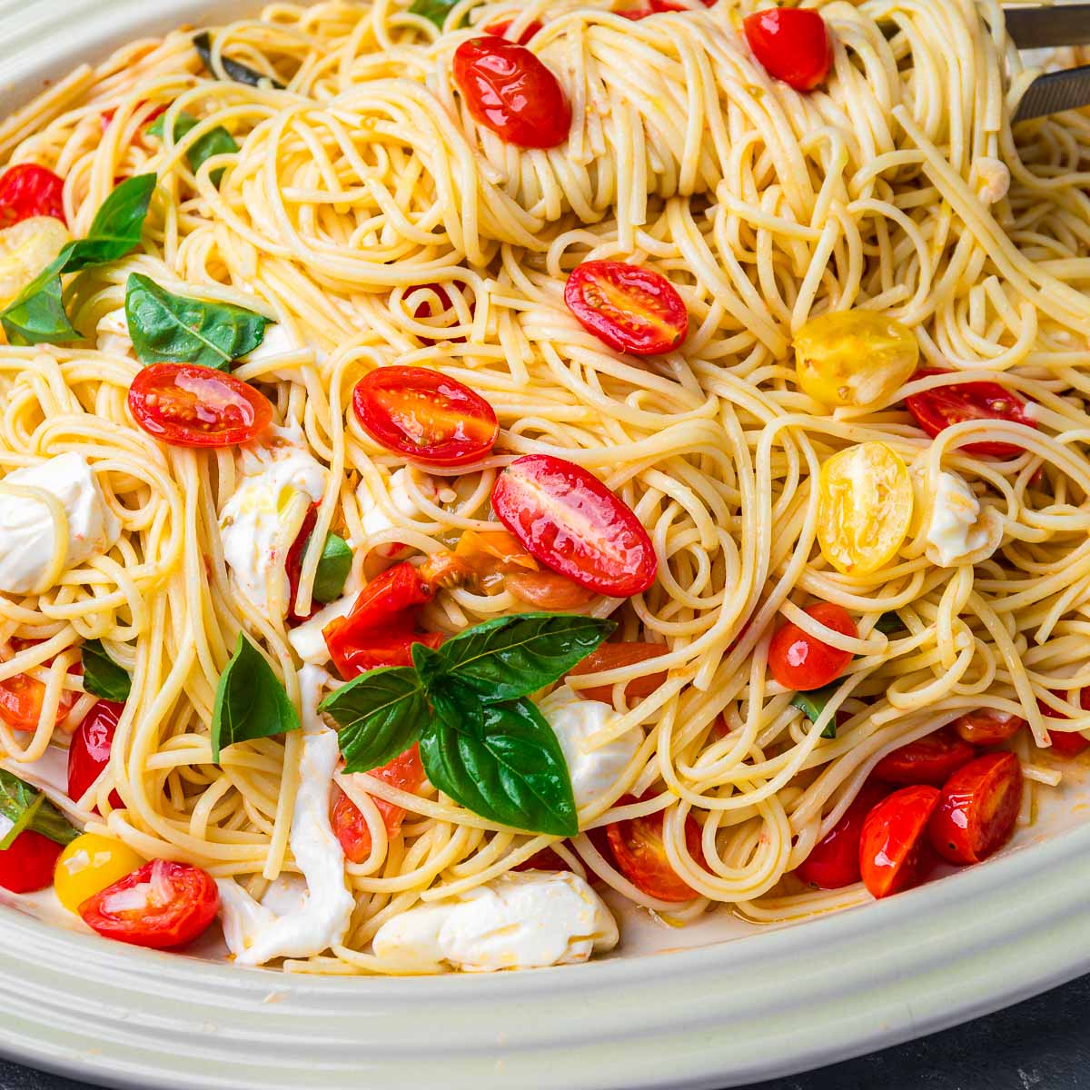 Easy Caprese Pasta