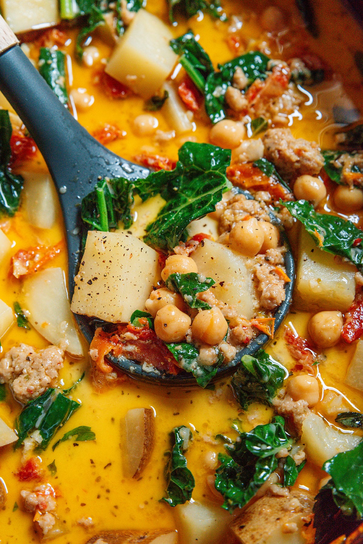 Slow Cooker Marry Me Chickpea Soup