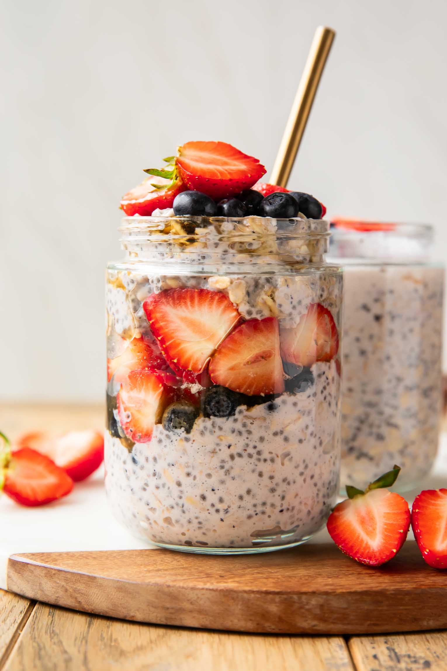 Berry Overnight Oats