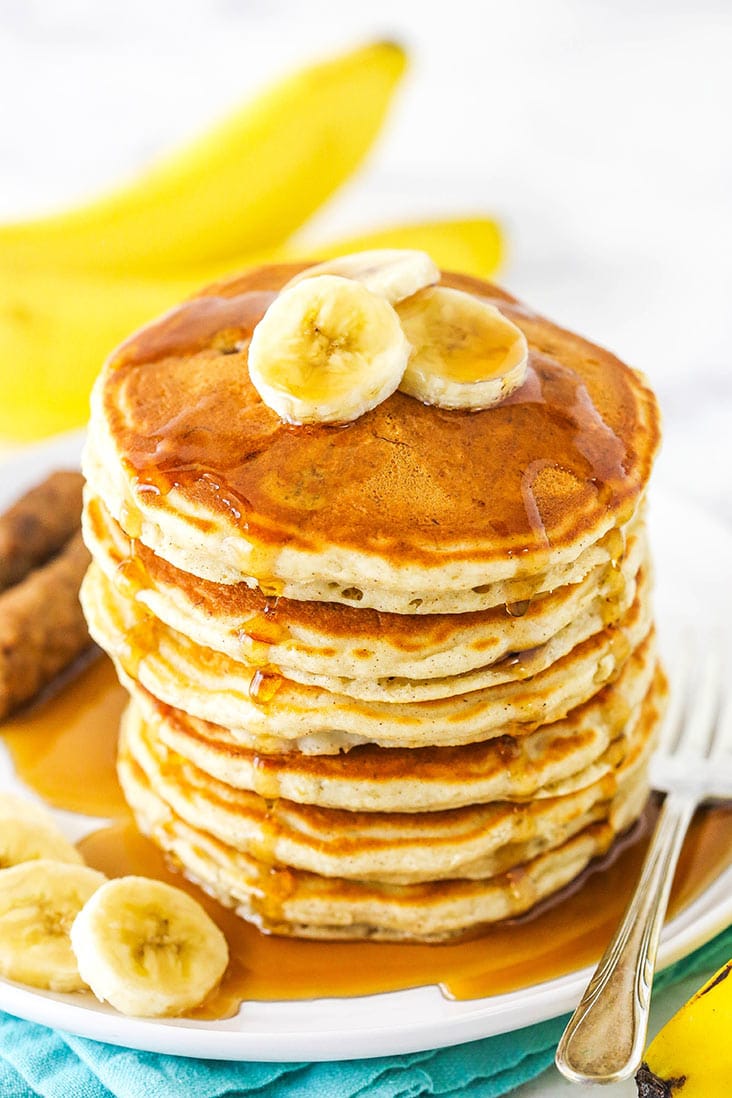 Thick and Fluffy Banana Pancakes