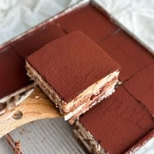 Easy Chocolate Tiramisu Recipe